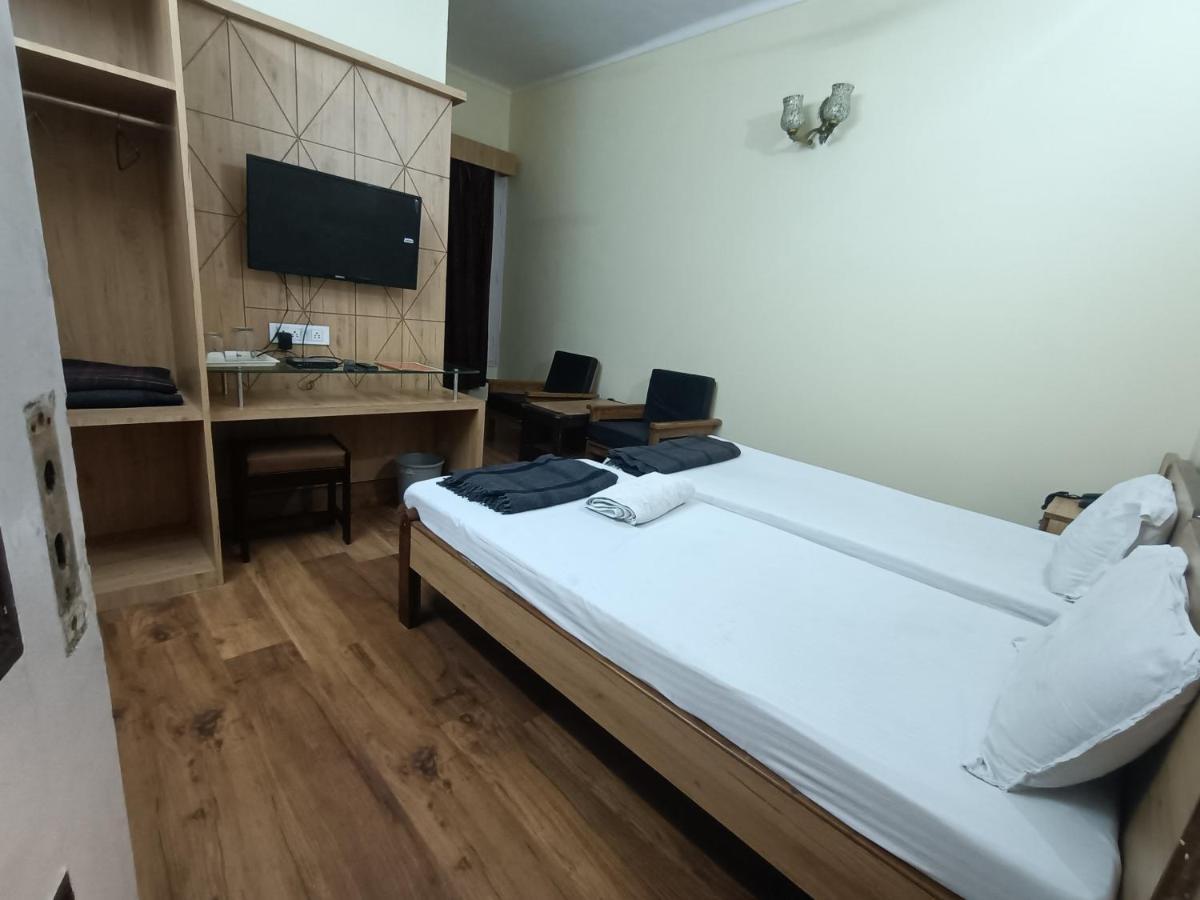 Hotel Midtown Haridwar Exterior photo